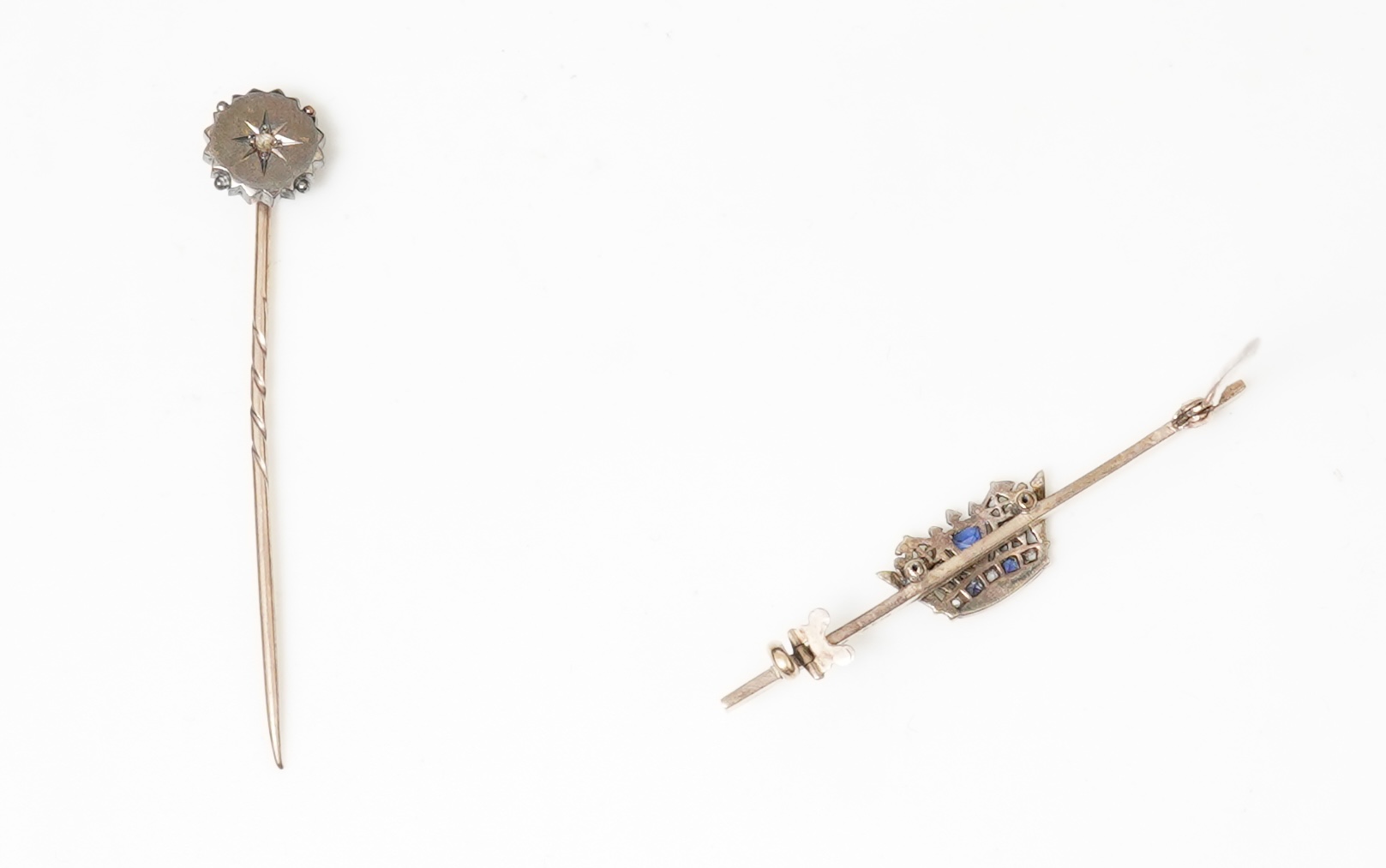 A bar brooch and a stick pin, late 19th/early 20th century